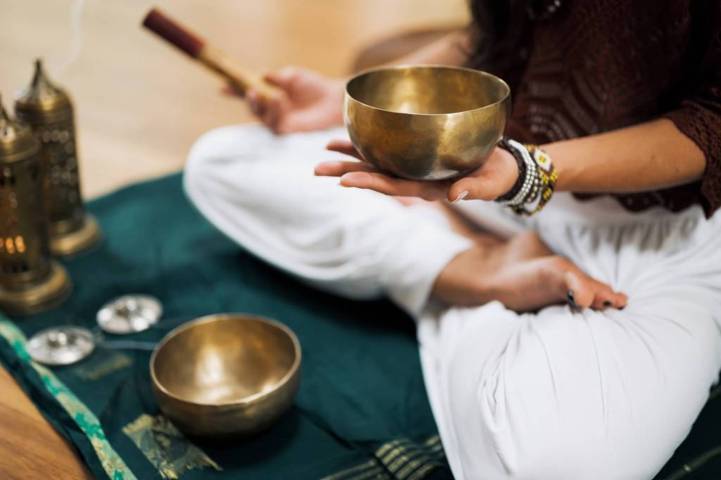 Singing Bowls: Complete Guide (Updated 2024)