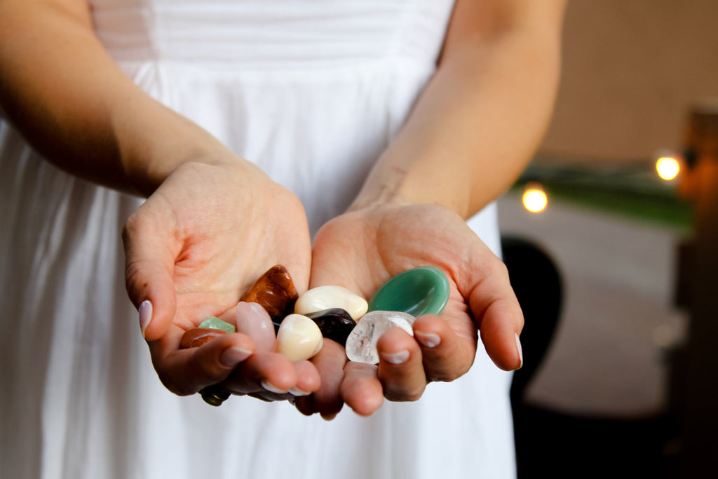 Cleansing Crystals and Stones: Complete Guide (Updated 2025)